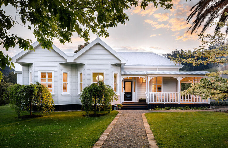 home designers & architectural designers specialising in contemporary, mid century design  based in cambridge & hamilton